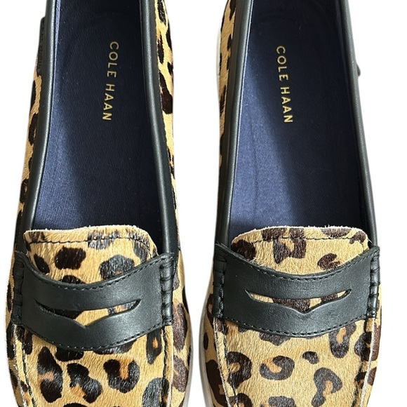 Cole Haan Size 9B Nantucket Leopard Print Black Leather Calf Hair Loafers - Picture 4 of 9